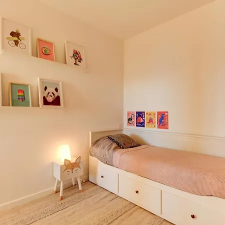 - Casa Ati - فيليوفرُنش سور مير